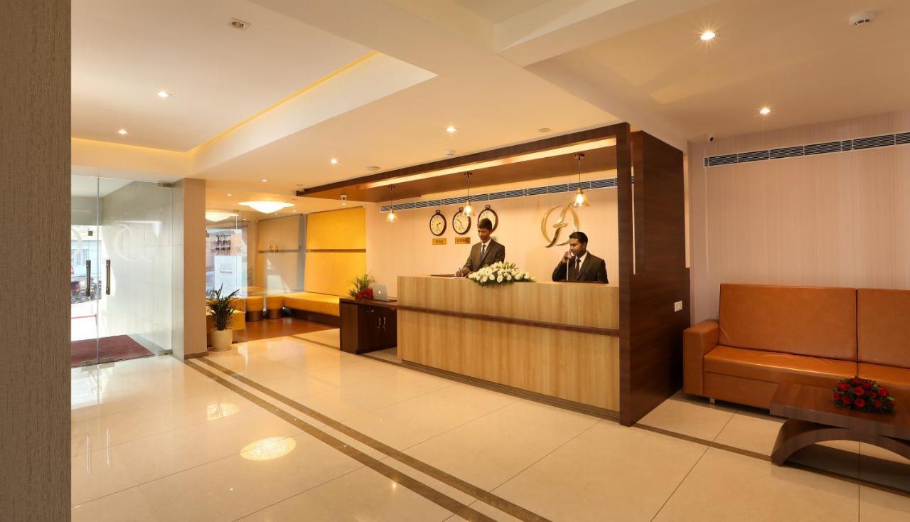 Hotel Flora Charishma Residency Aluva Kochi Zewnętrze zdjęcie