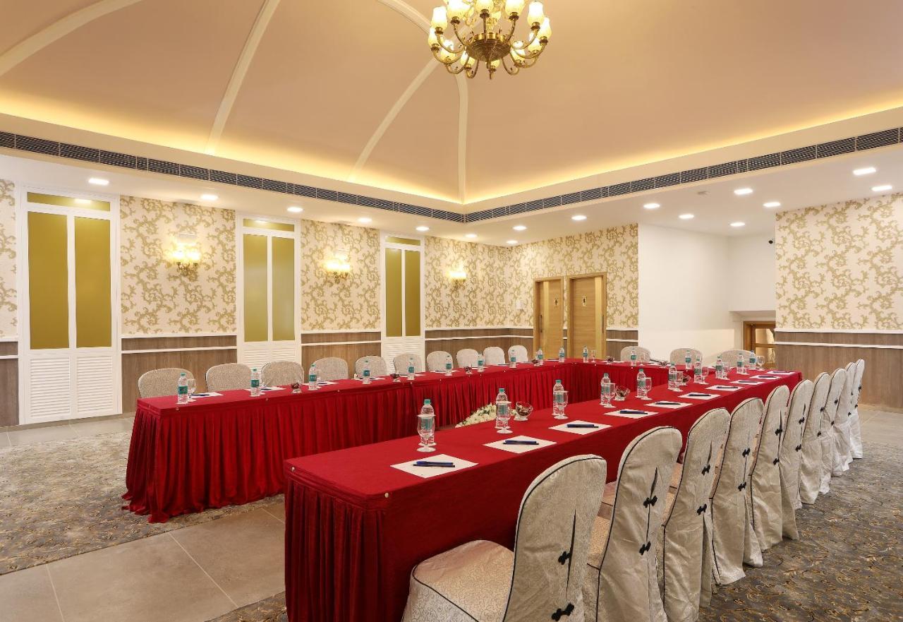 Hotel Flora Charishma Residency Aluva Kochi Zewnętrze zdjęcie